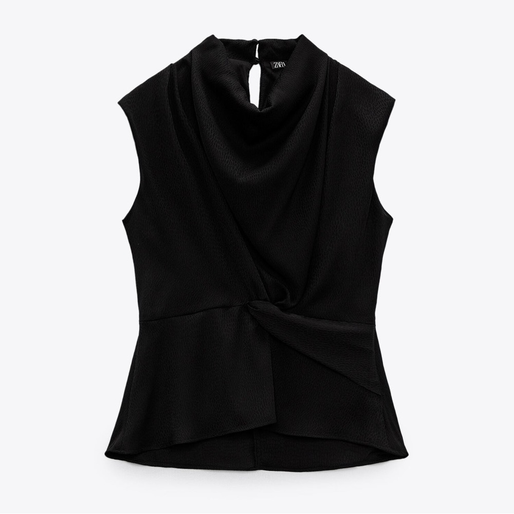 NWT Zara knotted front top